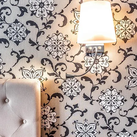 Regence Hotel Paris
