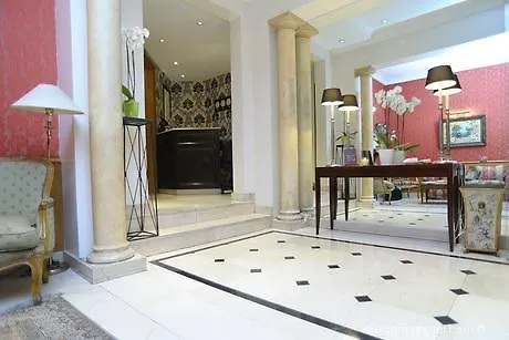 ホテル レジェンス 3*