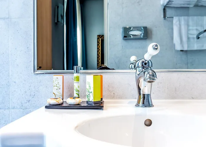 レジェンス ホテル 3*