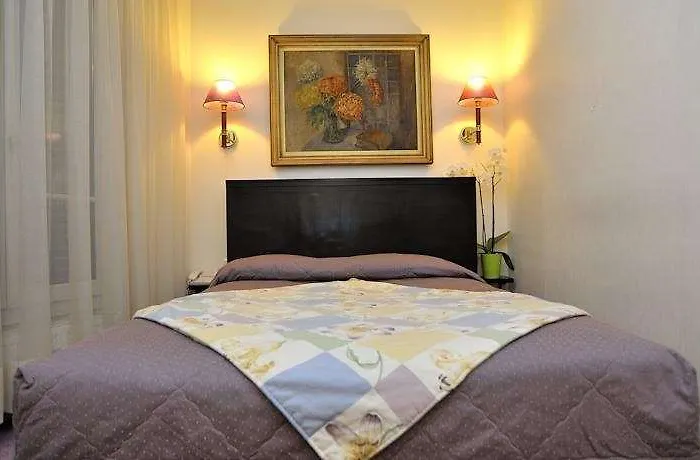 レジェンス 3* パリ